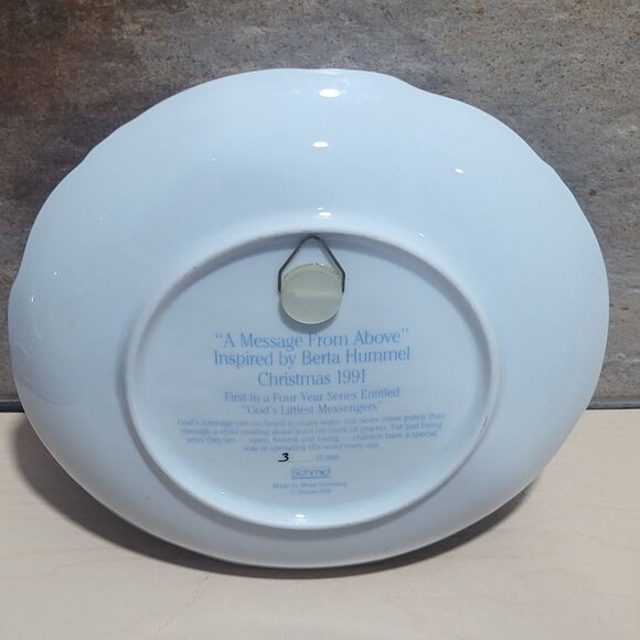 Schmid Hummel Christmas 1991 A Message From Above Decorative Wall Hanging Plate - Picture 4 of 11